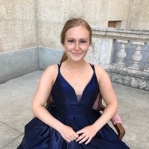 Meet your Posher, Bailey